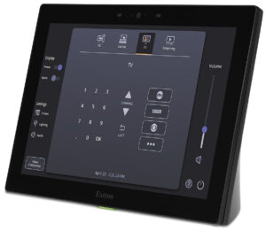 Écran tactile Extron TLP Pro 1025T installé sur une table de réunion pour le pilotage audiovisuel centralisé.